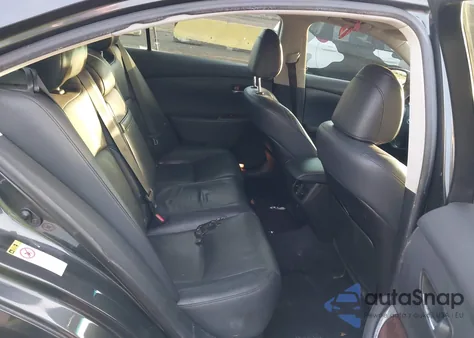 2011 Lexus Es 350 z USA, uszkodzony, nr VIN JTHBK1EG5B2445015